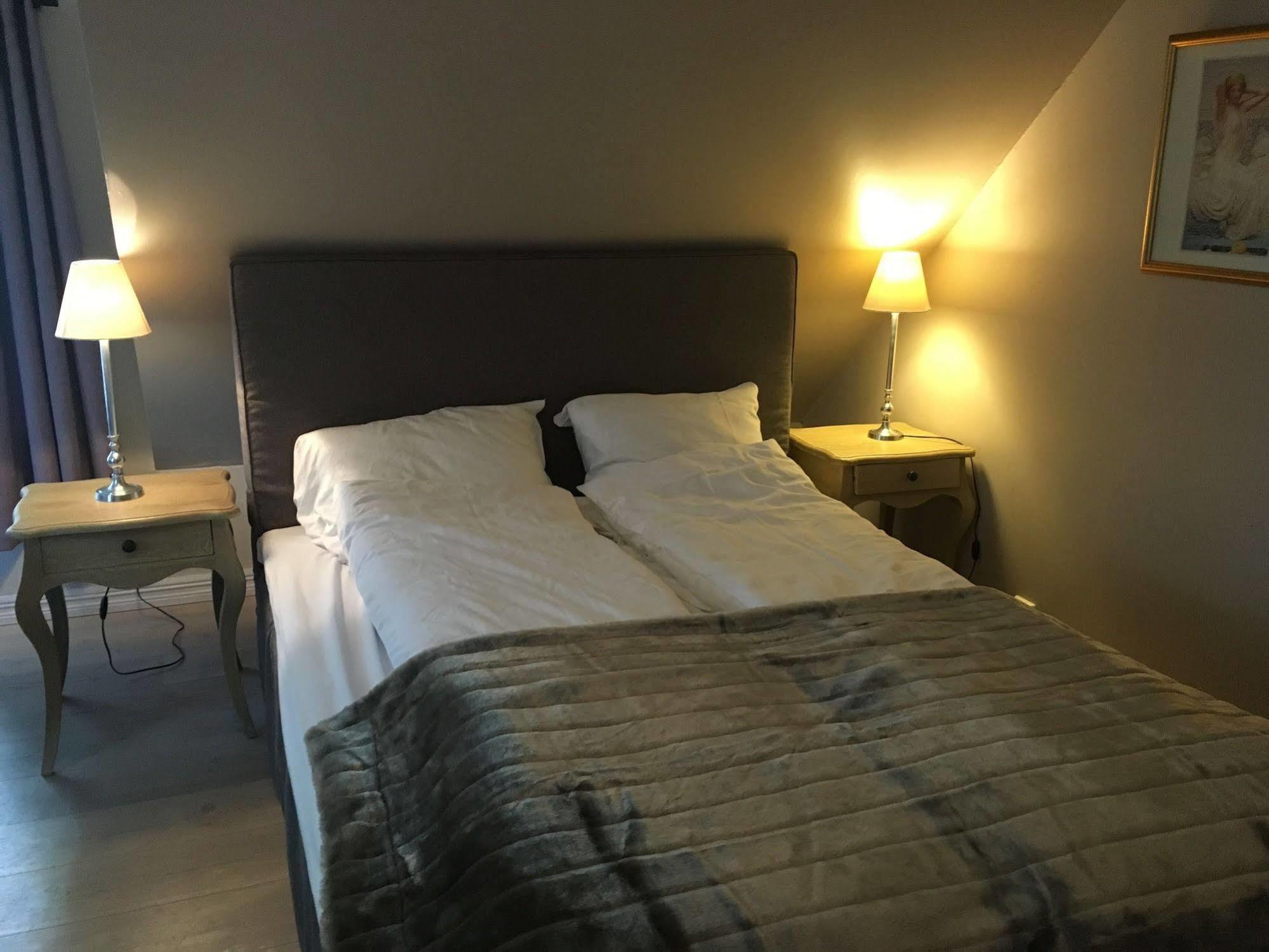 Charlottenlund Gjestehus *
